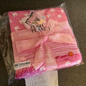 Pos Peanut X Barbie Luxette